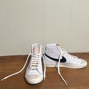 Men’s Nike Blazer Mid '77 White and Black Sneakers
